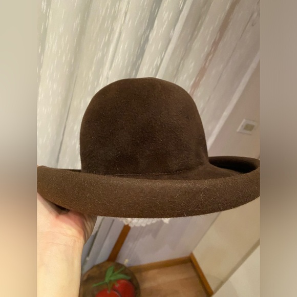 Eric Javits brown wool hat hand trimmed and blocked - Picture 5 of 6